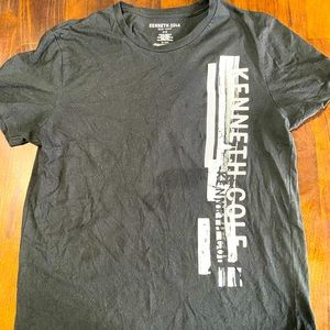 T shirt Kenneth Cole M